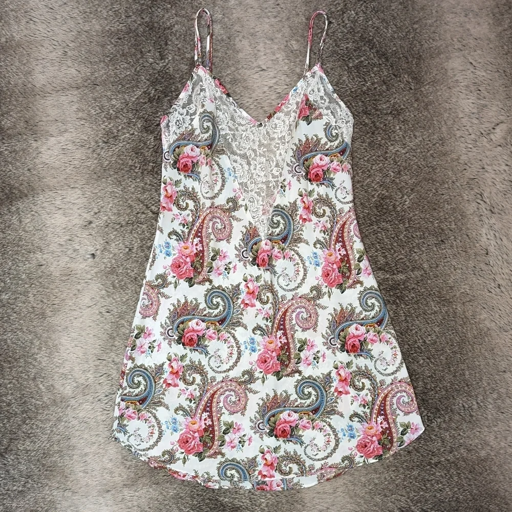 Victoria's Secret Gold Label Vintage Slip Paisley Print Floral Lace Small - Picture 1 of 6